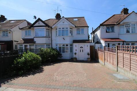 Woolmead Avenue