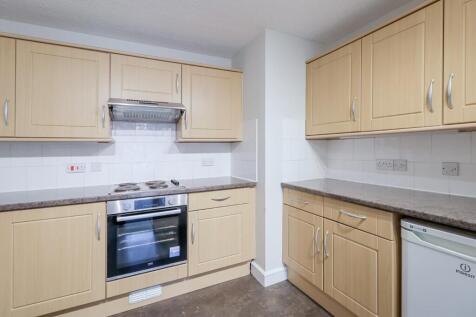 Kitchen b.jpg