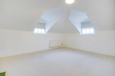 Living Room 1.jpg