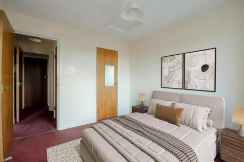Bedroom b.jpg