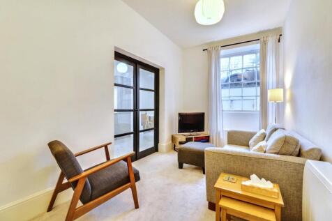 Living Room d.JPG