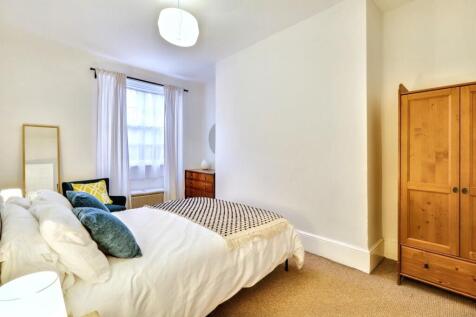 Bedroom a.JPG