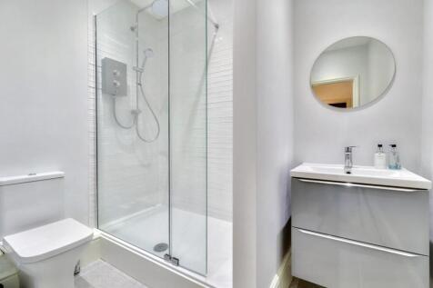Shower Room.JPG