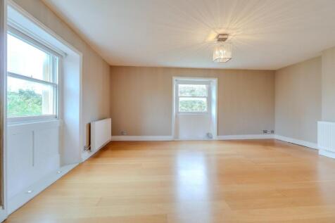 Living Room b.jpg