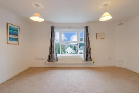 2-bed-flat-cheltenham-16.jpg