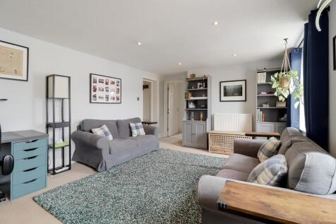 Living Room c.jpg