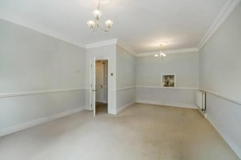 Dining Area c.jpg