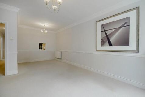 Dining Area b.jpg