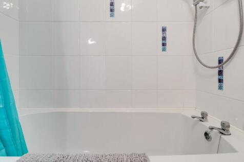 Bathroom (5).jpg