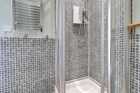 Bathroom (3).jpg