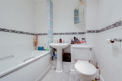 Bathroom.jpg