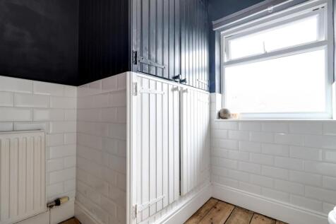 Bathroom (5).jpg