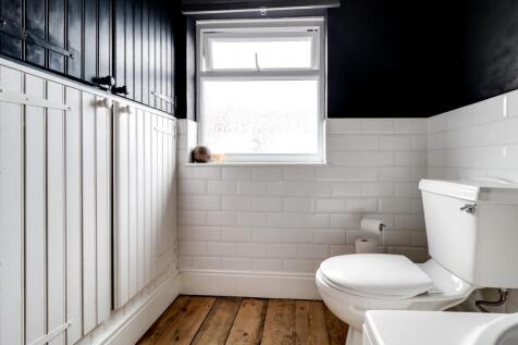 Bathroom (4).jpg