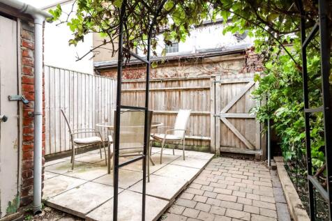 Garden (2).jpg