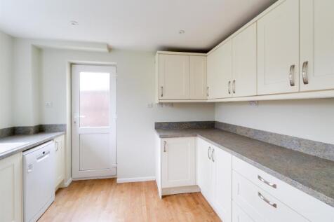 Kitchen (2).jpg