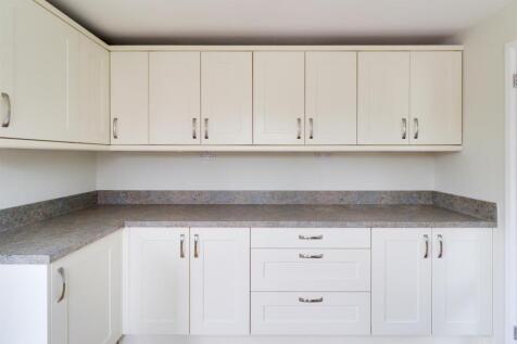 Kitchen (4).jpg
