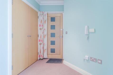 Hallway.jpg