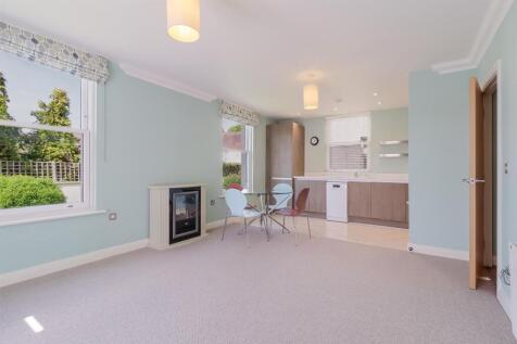 Living Room b.jpg