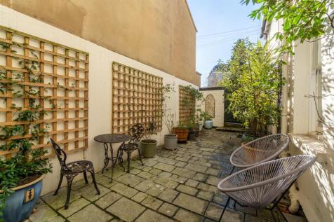 Communal Garden.jpg