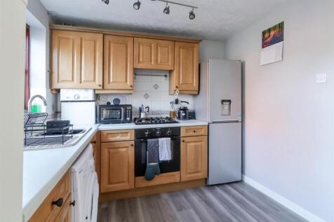 Kitchen (2).jpg