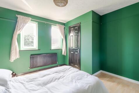 Bedroom (2).jpg