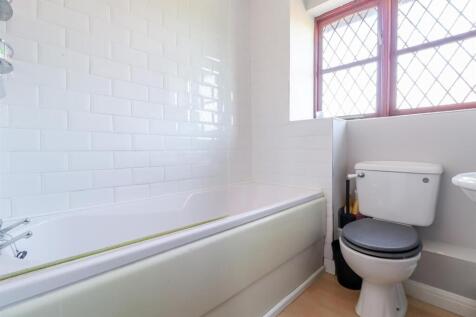 Bathroom.jpg