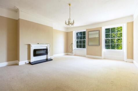 Living Room a.jpg