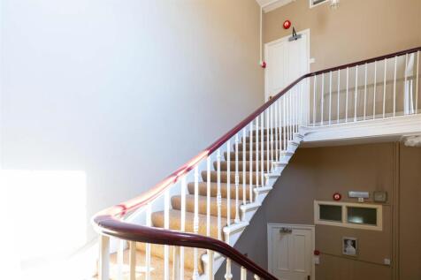 Communal Staircase a.jpg