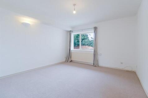 Living Room a.jpg