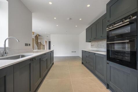 Kitchen c.JPG