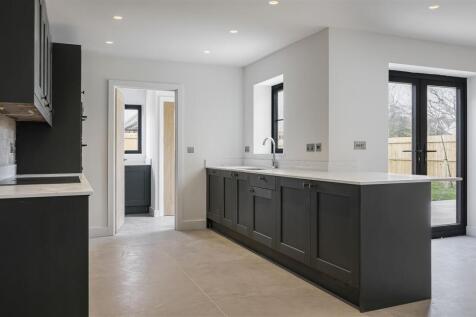 Kitchen.JPG