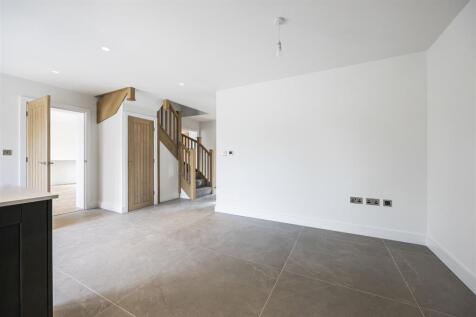 Dining and Hallway.JPG
