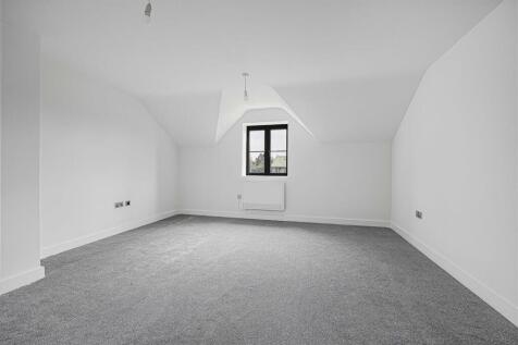Bedroom 1.JPG