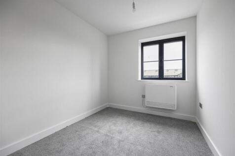 Bedroom 4.JPG