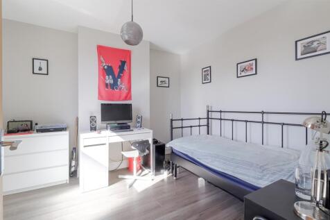 Bedroom 2 (1).jpg