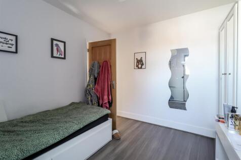 Bedroom 3 (1).jpg