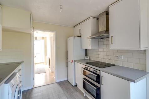 Kitchen (2).jpg