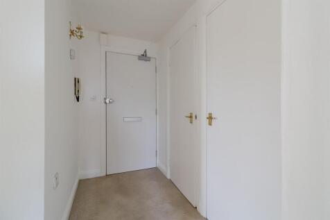 Hallway.jpg