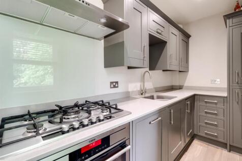 Kitchen (4).jpg