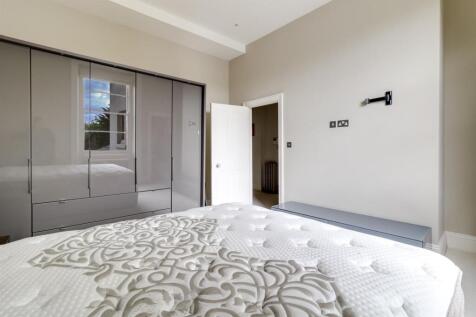 Bed 1 (4).jpg