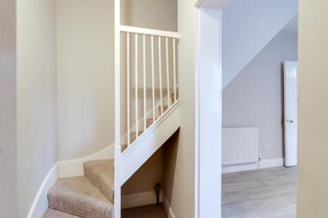 Hallway (1).jpg