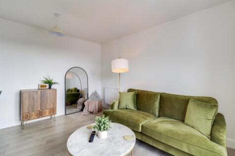 Living-room3.jpg