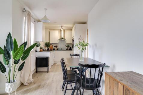 Kitchen-dining2.jpg