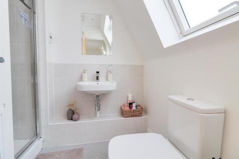 Ensuite1.jpg