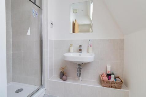 Ensuite2.jpg