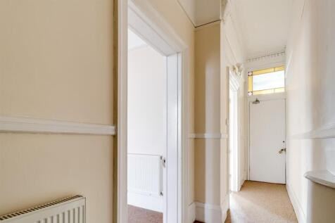 Hallway (1).jpg