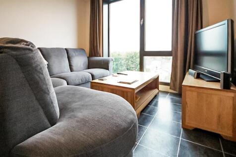 Lounge 1-2.jpg
