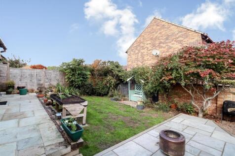 4-bed-house-prestbury (32).jpg