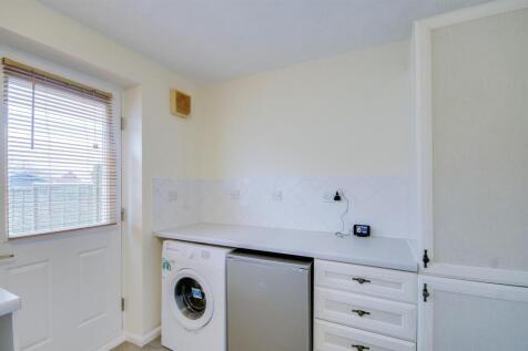 2-bed-house-hatherley (5).jpg