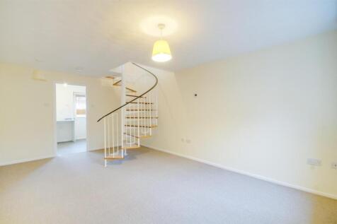 2-bed-house-hatherley (2).jpg